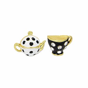 Spot of Tea Black Tea Set Post Earrings